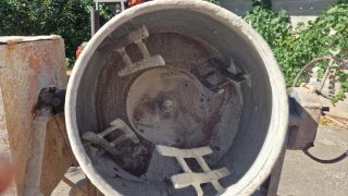 Hormigonera Trifásica 250L