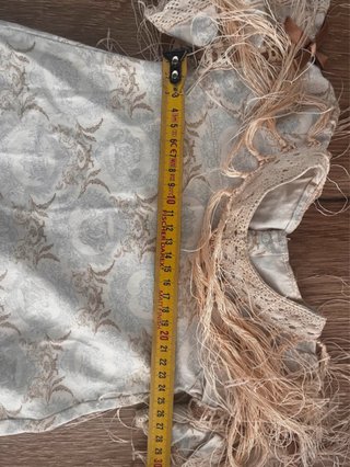 Traje de flamenca beige y azul
