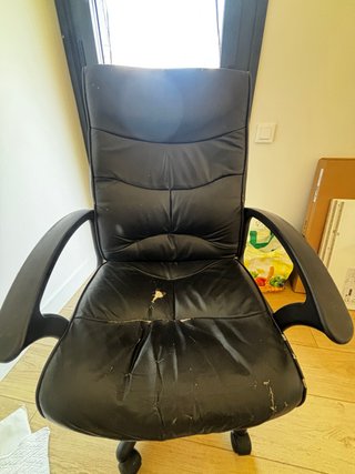 Silla de oficina negra