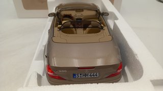 NV183843 Norev Mercedes-Benz SL500 2003 Type R230