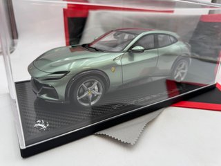 BBRP18219LFCF BBR Ferrari Purosangue Verde Dora 1/