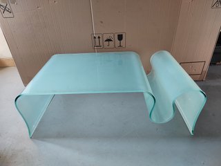 Tavolino in vetro curvato 110x60