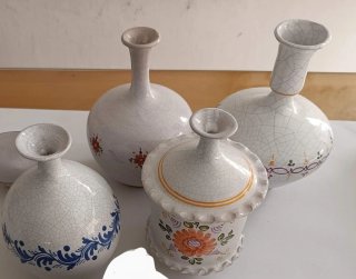 Nuovi vasi di ceramica