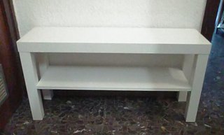 Mesa auxiliar Ikea Lack para TV