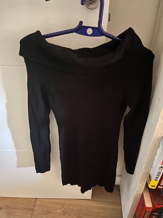 Vestido negro Pull&Bear cuello barco