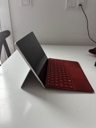 Microsoft Surface Go