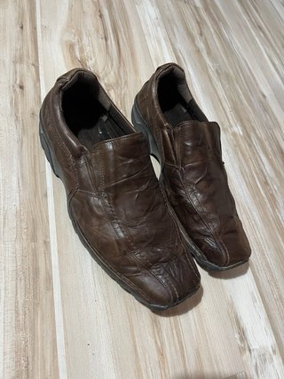 Zapatos de piel marrones