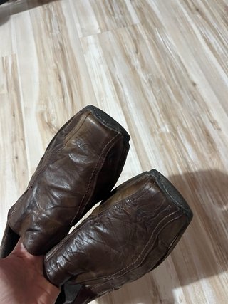 Zapatos de piel marrones