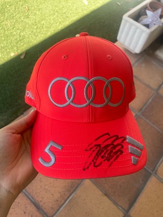 Gorra Adidas por Audi Roja Firmada Bortoleto F1