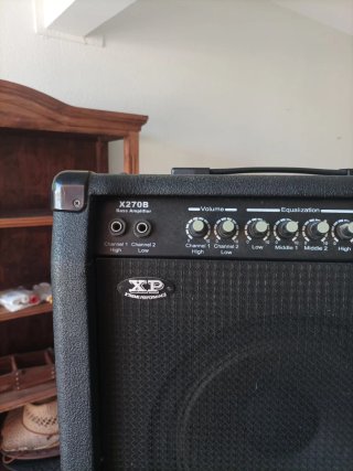 Amplificador Bajo XP X270B