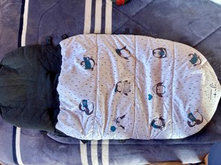 Saco para cochecito con pingüinos