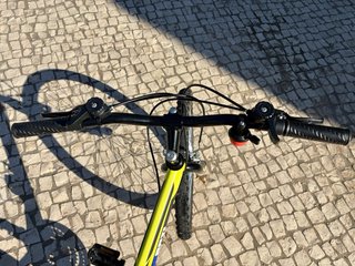 Bicicleta B'TWIN MTB 24 Amarilla