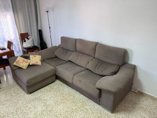 Sofá modular 2.30m con puff a juego