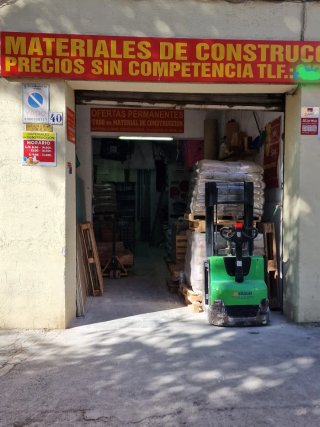 TRASPASO ALMACEN MATERIALES DE CONSTRUCCION.