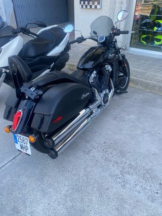 Indian Scout 1200 Negra