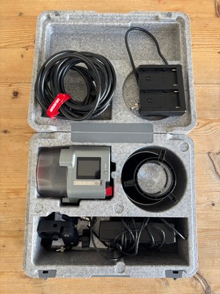 Foco LED Amaran 60x S + tripode