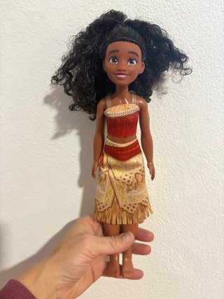 Muñecas Vaiana y Simia