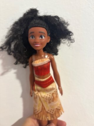 Muñecas Vaiana y Simia