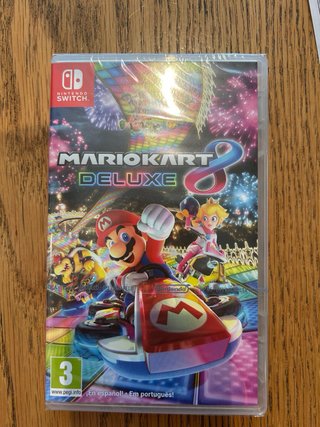 Mario Kart 8 Deluxe Nintendo Switch sigillato