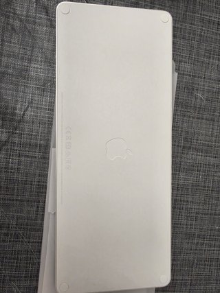Teclado mágic keyboard y Ratón Apple Magic, sin us