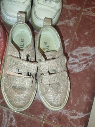 Lote Zapatillas Niña Talla 28