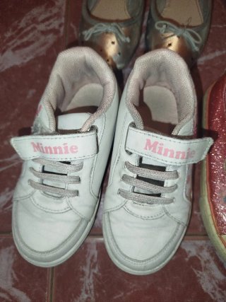 Lote Zapatillas Niña Talla 28