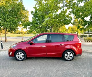 Renault Grand Scenic 2010 250.000kms distintivo B