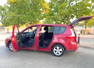 Renault Grand Scenic 2010 250.000kms distintivo B