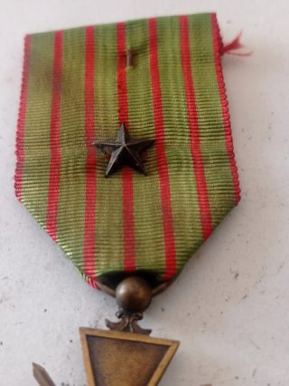 Cruz de Guerra c/ estrela bronze