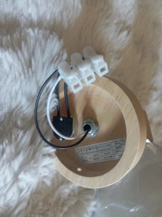 Applique Nordico in Legno e Plastica
