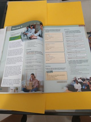 Libro de Inglés grado medio de administración