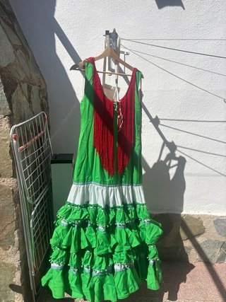 Vestido de flamenca gitana verde y rojo