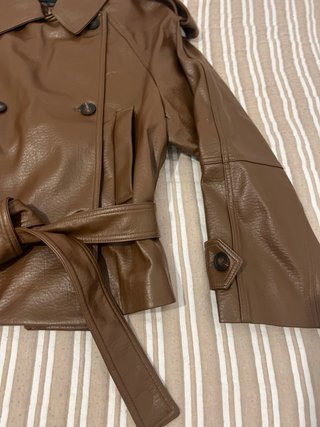 Chaqueta Zara efecto piel
