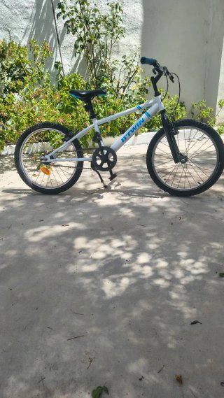 Bicicleta BMX B'TWIN Blanca