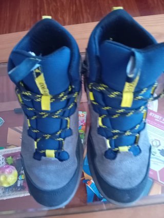 Botas de montaña impermeables