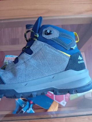 Botas de montaña impermeables