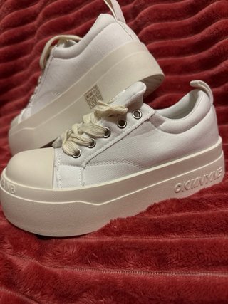 Zapatillas Blancas Talla 36. NUEVO