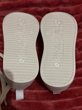 Zapatillas Blancas Talla 36. NUEVO