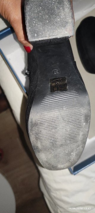 Botines negros tacón alto