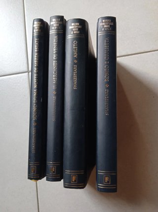 4 libri Shakespeare inglese italiano.