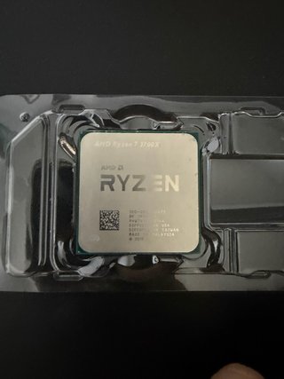AMD Ryzen 7 3700X - Sin caja