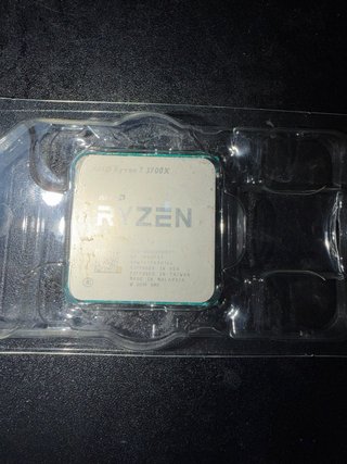 AMD Ryzen 7 3700X - Sin caja