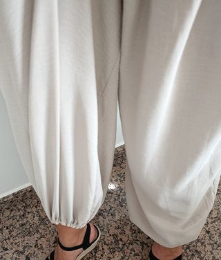 Mono beige sin tirantes