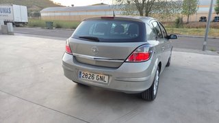 Opel Astra 1.4 16v Edition 66 kW (90 CV)