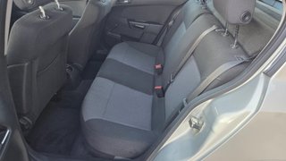 Opel Astra 1.4 16v Edition 66 kW (90 CV)