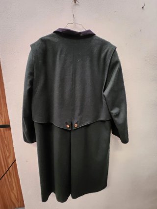 Abrigo tirolés mujer verde y marron