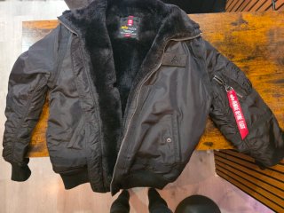Chaqueta Alpha Industries Negra Talla M