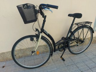 Bicicleta Paseo BTWIN Negra