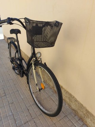 Bicicleta Paseo BTWIN Negra