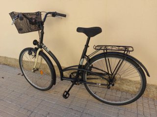 Bicicleta Paseo BTWIN Negra